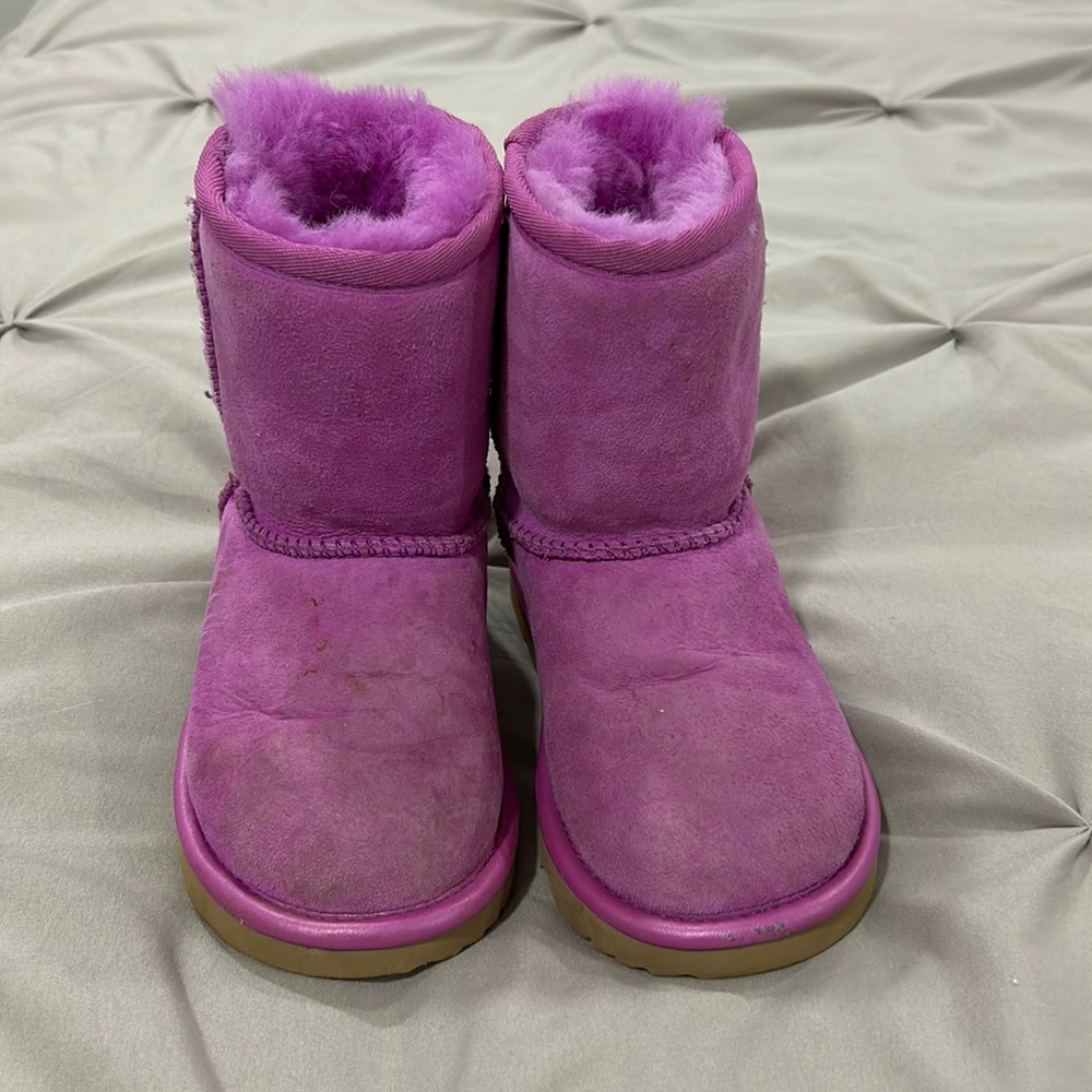 Girls Uggs size 11